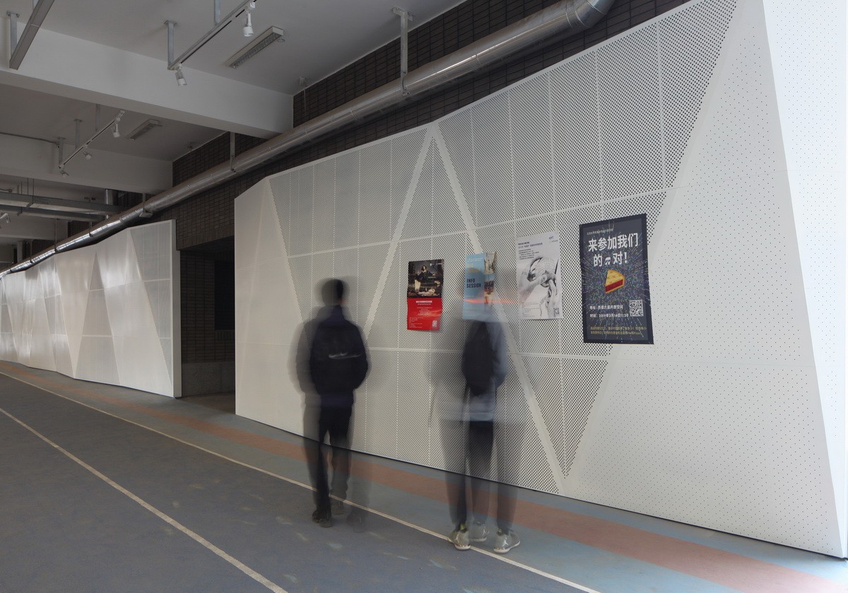 学校景观改造设计后增加的宣传栏