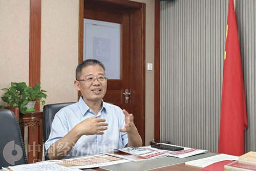 北京市第十五中学校长谭小青